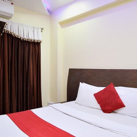 Hotel Mb International Májszúr Kültér fotó