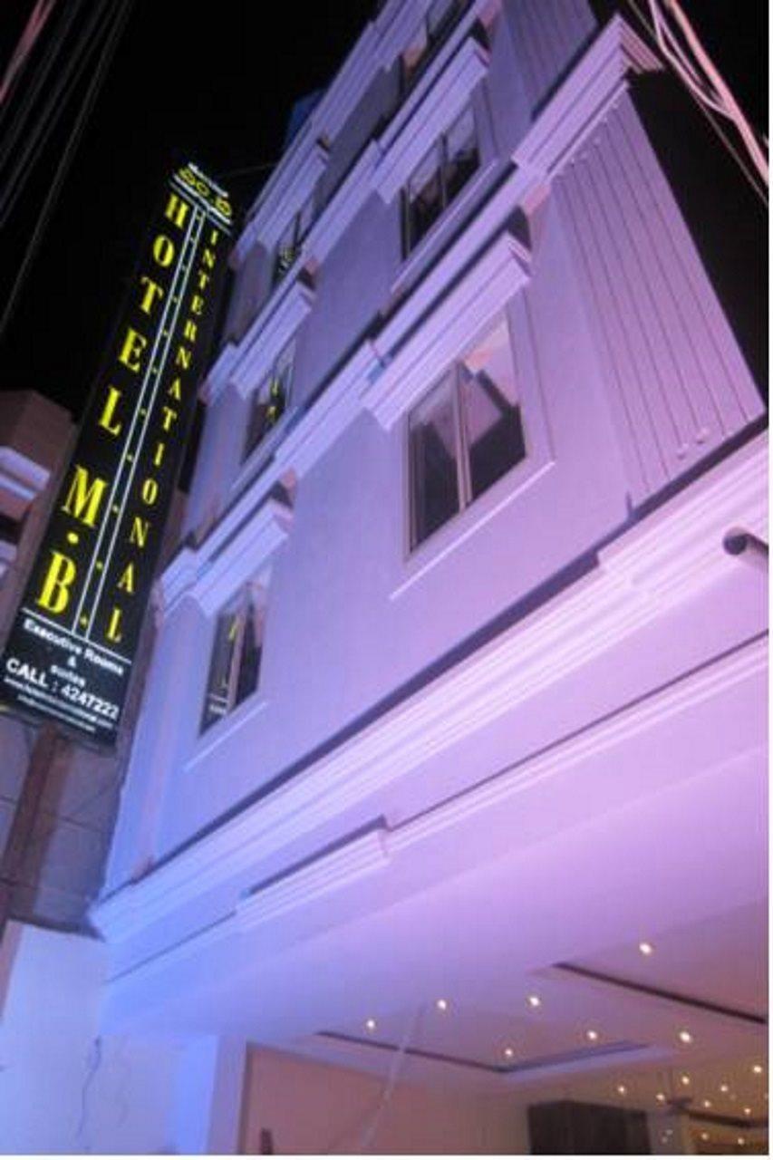 Hotel Mb International Májszúr Kültér fotó
