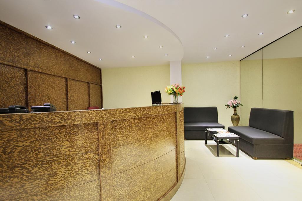 Hotel Mb International Májszúr Kültér fotó