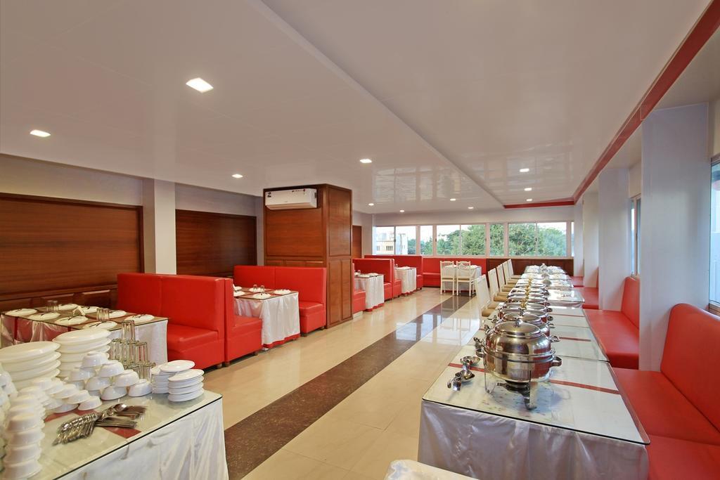 Hotel Mb International Májszúr Kültér fotó