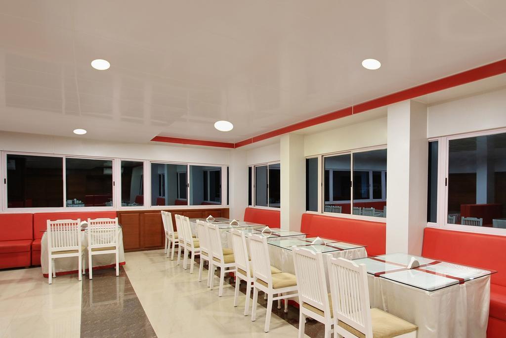Hotel Mb International Májszúr Kültér fotó